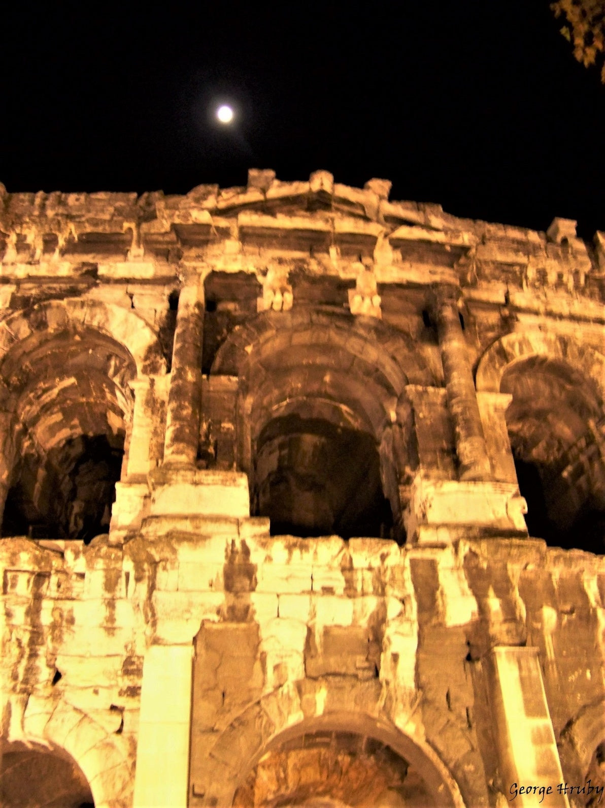 Blurred Memory under Moon