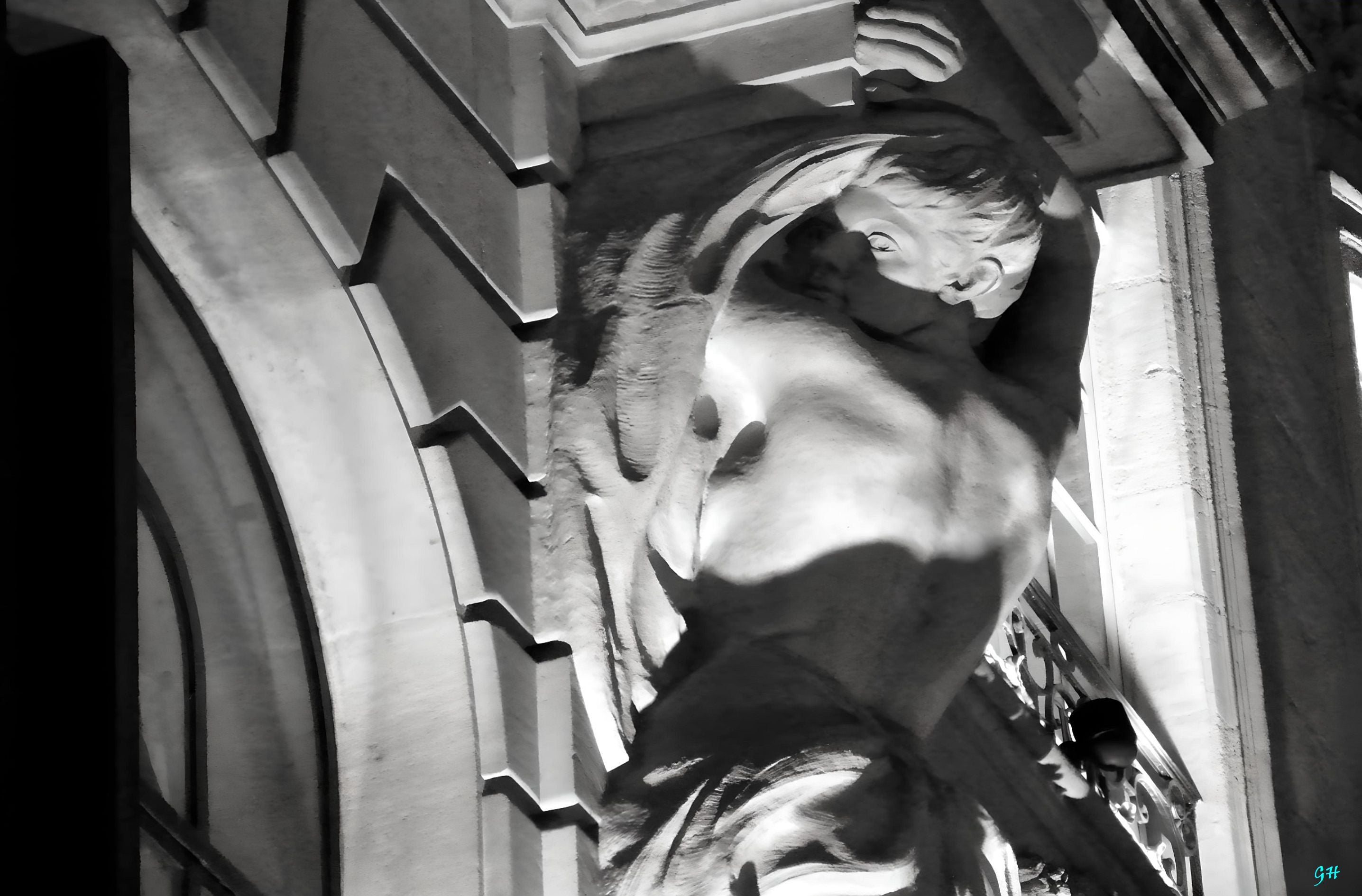Lady in White Stone - Bordeaux, France